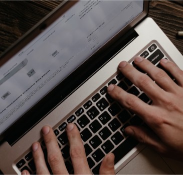 Jaki jest koszt napisania opisów produktów do sklepu internetowego?