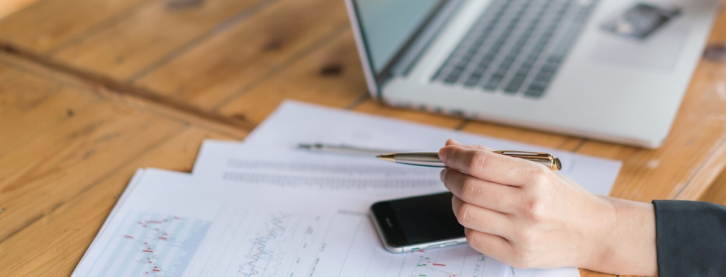 Wykorzystanie danych z Facebook Insights do poprawy targetowania reklam