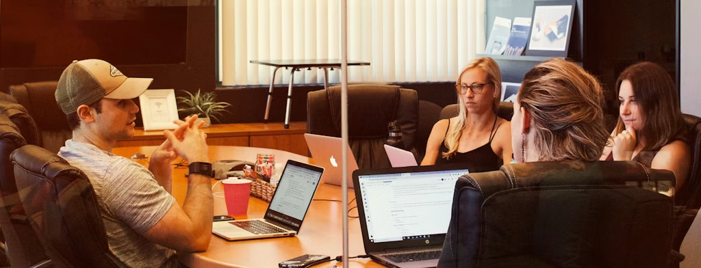 Zastosowanie Agencji Interaktywnej Argonium w tworzeniu strony portfolio dla agencji kreatywnej